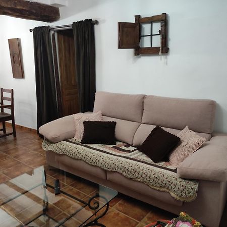 Villa Alcoba Con Patio Del Siglo XIX à Villanueva de Viver Extérieur photo