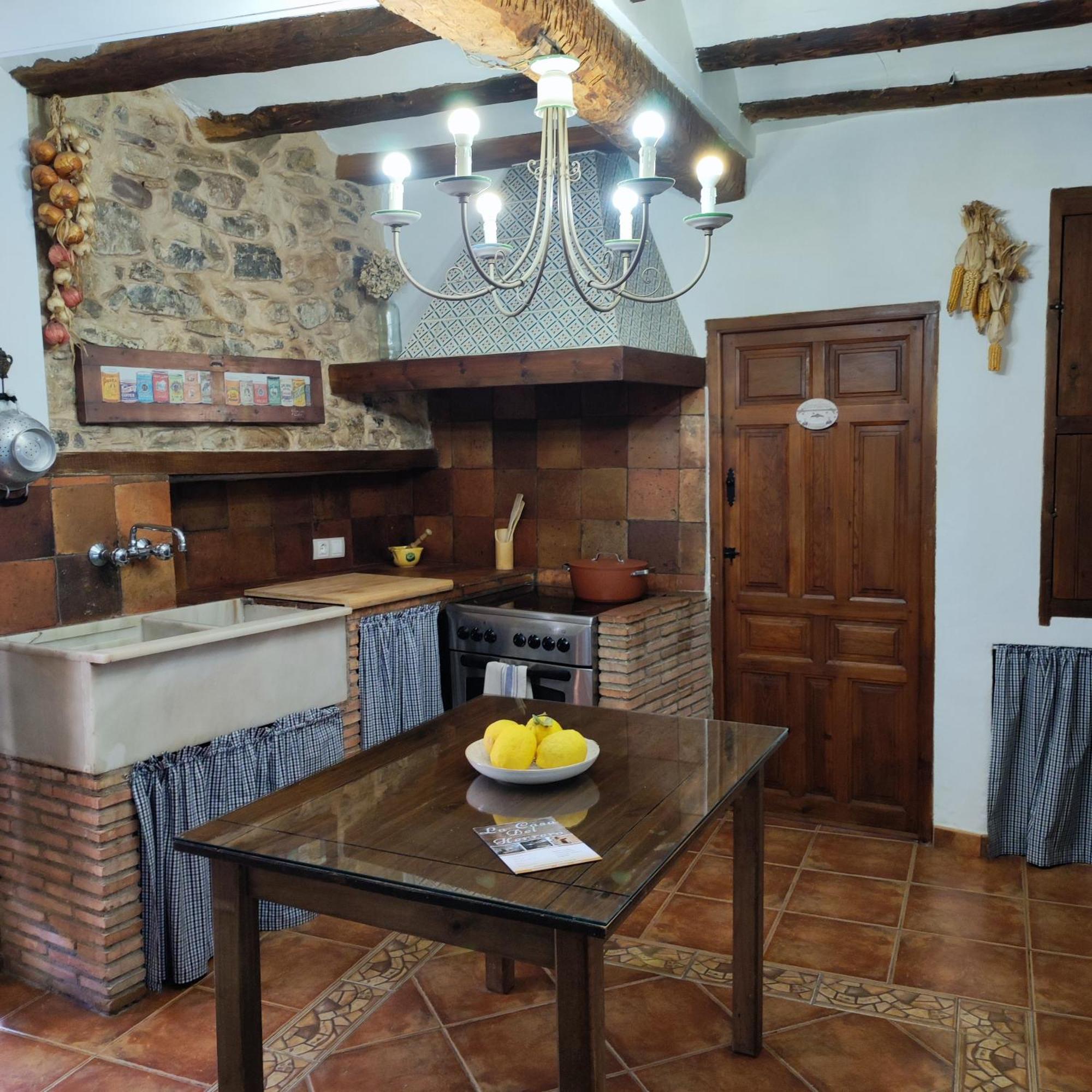 Villa Alcoba Con Patio Del Siglo XIX à Villanueva de Viver Extérieur photo